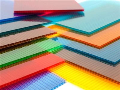 Šta je polikarbonat? Svojstva i upotreba polikarbonata